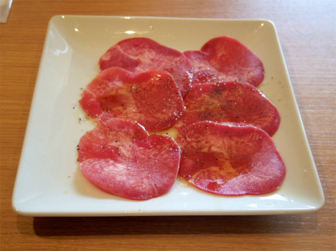 埼玉県新座市野火止５丁目にある焼肉店「ワンカルビ　新座店」3880円食べ放題コースの牛肉