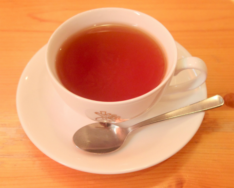神奈川県横浜市中区元町3丁目にある喫茶店「コメダ珈琲店 横浜元町店」お伊勢さんの和紅茶「瑞」