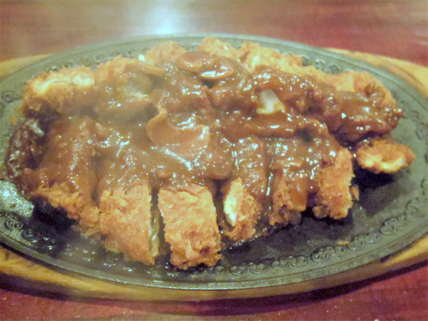 東京都墨田区吾妻橋２丁目にある「ハンバーグの店モンブラン吾妻橋店」ジャンボチキンカツをミニコースで