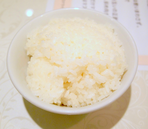 神奈川県横浜市戸塚区品濃町にある中華料理店「横浜中華街　福盛楼　西武東戸塚店」黒酢スブタ定食