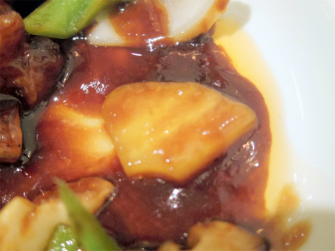 神奈川県横浜市戸塚区品濃町にある中華料理店「横浜中華街　福盛楼　西武東戸塚店」黒酢スブタ定食