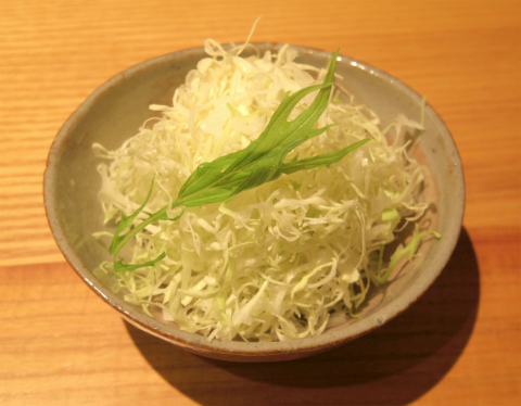 神奈川県横浜市戸塚区品濃町にあるとんかつ店「名代とんかつ かつくら 西武東戸塚S.C.店」三つ切り弁当とヒレかつ