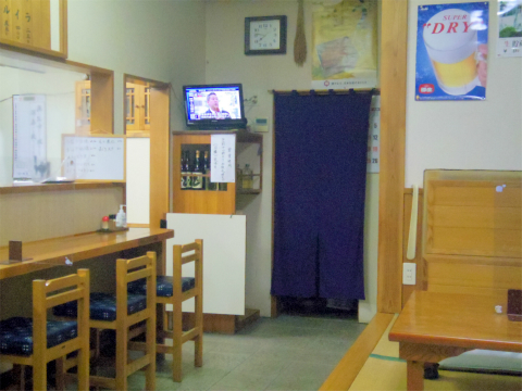 千葉県印旛郡酒々井町中川にあるうなぎ、和食の「お食事処 うなよし」店内