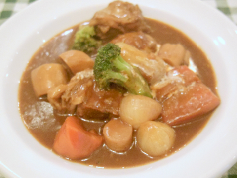 千葉県印旛郡酒々井町東酒々井1丁目にある洋食店「キッチン 門馬」極上のビーフシチュー