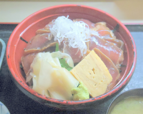 神奈川県横浜市神奈川区新子安1丁目にある魚介、海鮮料理、居酒屋「太公望 本館」まぐろづけ丼