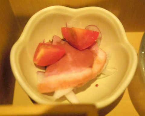 神奈川県横浜市神奈川区鶴屋町2丁目にあり居酒屋「完全個室 満月いぶき 横浜鶴屋町」お通し