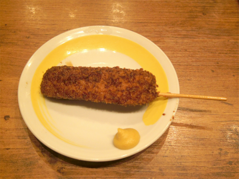 神奈川県横浜市中区伊勢佐木町2丁目にある居酒屋「伝串 新時代 伊勢佐木町店」ソース串カツ