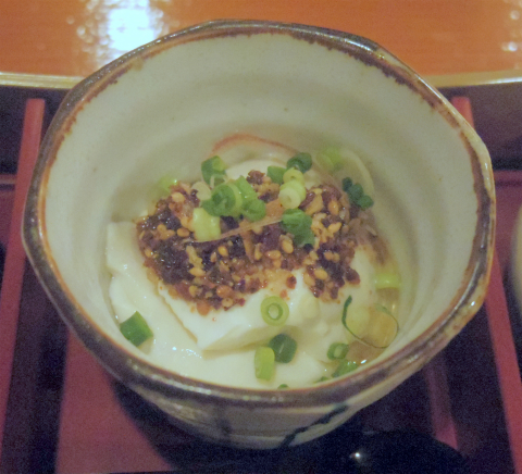 茨城県水戸市米沢町にある創作料理、居酒屋の「うまいもの工房 加護や　フォレスト店」小鉢３点