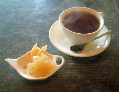 兵庫県明石市朝霧南町２丁目にある喫茶店「COFFEE SPOT CAT'S （キャッツ）」アップルティー