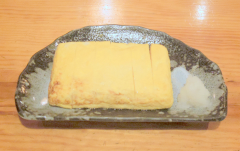 神奈川県横浜市中区港町３丁目にある居酒屋「焼鳥と刺身 とりろう」厚焼き玉子