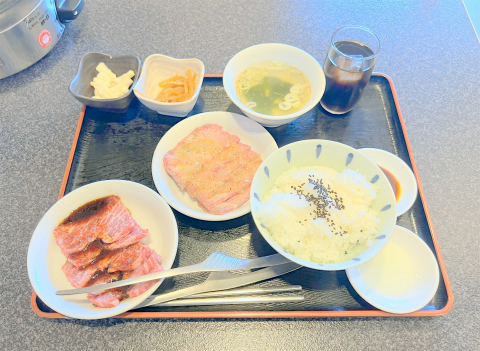 茨城県龍ケ崎市若柴町にある「焼肉 優勝」優勝焼肉ランチ(上)200g