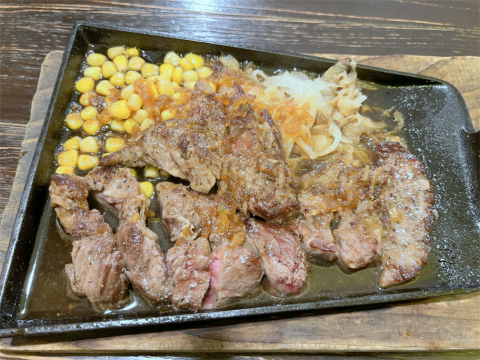 茨城県守谷市中央4丁目にある居酒屋「酒場 たこ焼ギャング」牛ステーキ