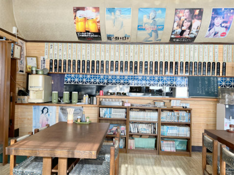 茨城県鉾田市田崎にある食堂「松竹亭」店内