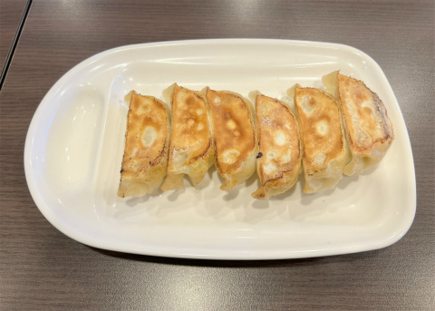 神奈川県横浜市神奈川区新子安１丁目にある中華料理店「Bamiyan　バーミヤン　新子安店」新子安店　黒酢豚と本格焼餃子（6コ）