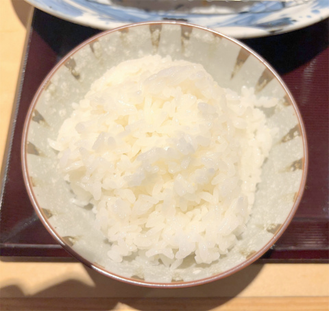 神奈川県横浜市中区相生町4丁目にある「とんかつ 神楽坂 さくら 馬車道店」厚切とんかつ 林SPF 肉厚ロースかつ定食