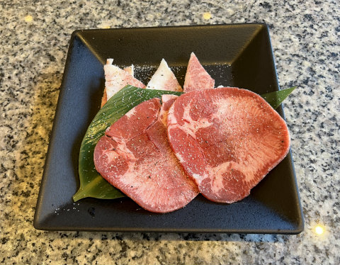 千葉県野田市横内にある焼肉店「熟成焼肉いちばん 野田店」食べ放題 極上熟成プレミアムコースの肉