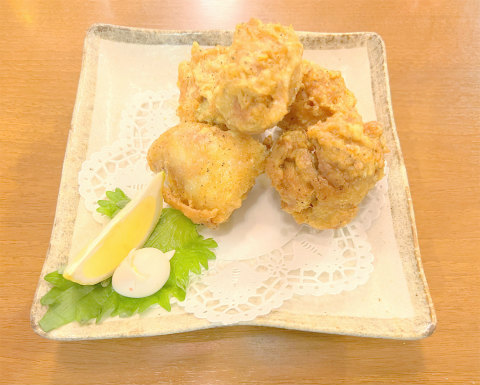 東京都台東区秋葉原にある中華料理店「和合餃子　秋葉原３号店」鶏の唐揚げ