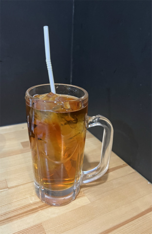 東京都江戸川区瑞江２丁目にある居酒屋、焼鳥の「50円焼き鳥 絶好鳥　瑞江店」ウーロン茶