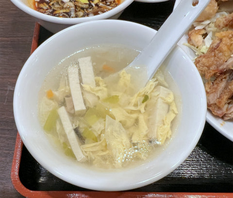 東京都江東区高橋にある中華料理「大衆菜館 紫園」定番定食のユーリンチー