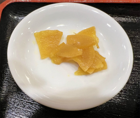 東京都江東区高橋にある中華料理「大衆菜館 紫園」定番定食のユーリンチー