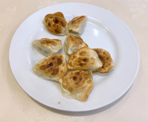 神奈川県横浜市中区太田町5丁目にある中華料理店「生香園 新館」焼きギョーザ(8ヶ入)