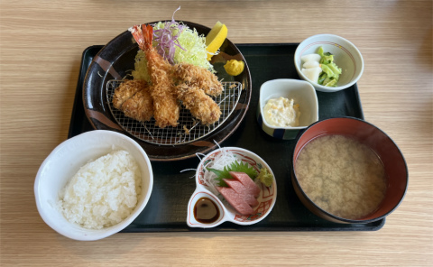 茨城県取手市桑原にあるとんかつ、ハンバーグ専門店の「レストランやま忠」あさか膳