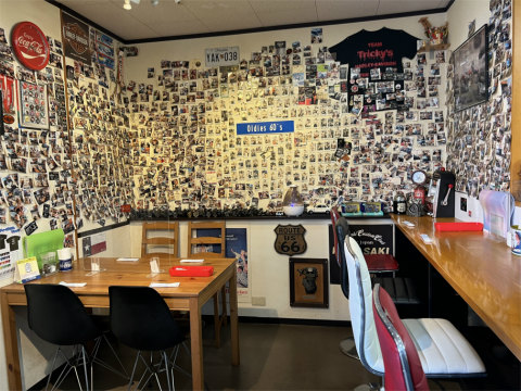 茨城県牛久市栄町2丁目にあるハンバーガー、ステーキの「Cafe & Restaurant Oldies 60s カフェ&レストラン オールディーズ シックスティーズ」店内
