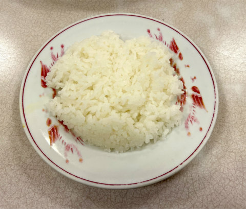 神奈川県横浜市中区尾上町３丁目にある「中華料理 紅花」B定食のライス