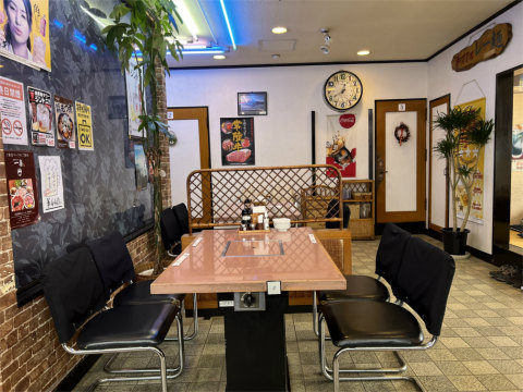 茨城県桜川市真壁町古城にある「焼肉レストラン一喜」店内
