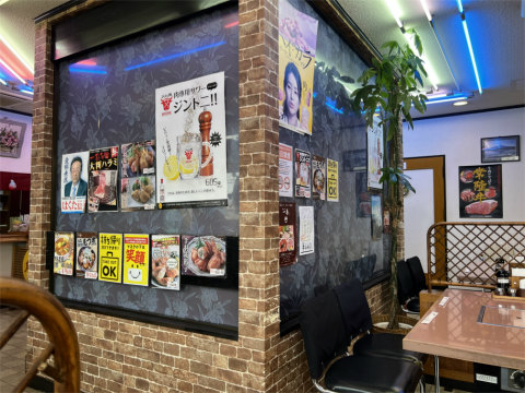 茨城県桜川市真壁町古城にある「焼肉レストラン一喜」店内