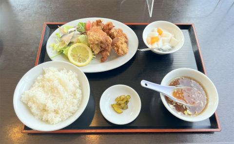 千葉県香取郡神崎町郡にある中華料理「ぺきん亭」御飯Aセット 唐揚げ定食