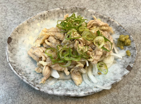 東京都墨田区京島1丁目にある居酒屋「炭火焼 八剣伝 京成曳舟店」茹であげ!せせりポン酢