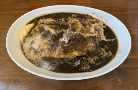 千葉県鎌ケ谷市東道野辺6丁目にあるイタリアンのお店「生パスタ専門店 もっちりーの」北海道産牛ホホ肉のビーフシチューオムライス