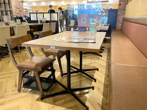 埼玉県所沢市くすのき台1丁目にあるイタリアンのお店「北海道イタリアン Mia Bocca(ミア・ボッカ) グランエミオ所沢店」店内