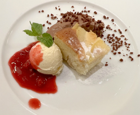 埼玉県所沢市くすのき台1丁目にあるイタリアンのお店「北海道イタリアン Mia Bocca(ミア・ボッカ) グランエミオ所沢店」今月のドルチェセット