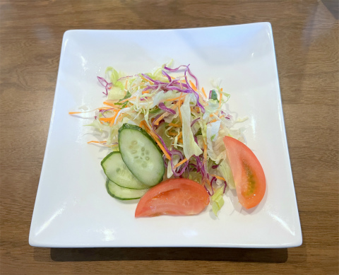 茨城県桜川市真壁町真壁にあるカフェ「旅人 cafe TOY BOX」ビーフシチューセットのたっぷり野菜サラダ