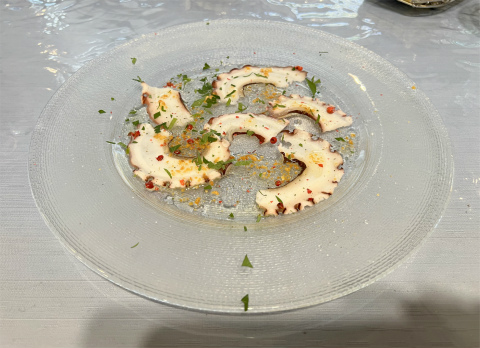 千葉県松戸市松戸新田にあるイタリアンのお店「Bakery Italian Restaurant MACARONI MARKRT ベーカリーイタリアンレストラン マカロニ市場 松戸店」前菜(タコのマリネ)