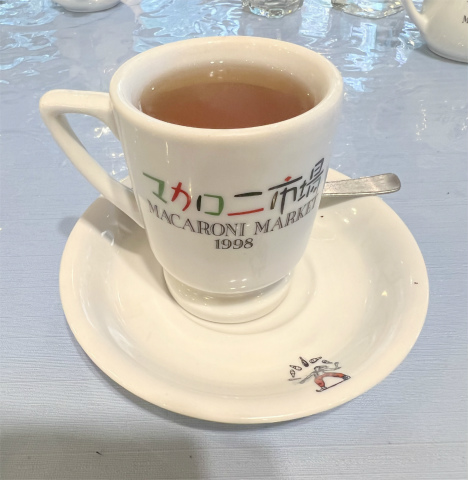 千葉県松戸市松戸新田にあるイタリアンのお店「Bakery Italian Restaurant MACARONI MARKRT ベーカリーイタリアンレストラン マカロニ市場 松戸店」ハーブティー(アップル)