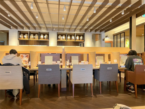 千葉県松戸市松戸新田にあるカフェ「むさしの森珈琲 松戸新田店」店内