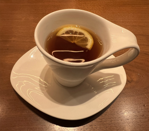 千葉県松戸市松戸新田にあるカフェ「むさしの森珈琲 松戸新田店」ホットレモンティー