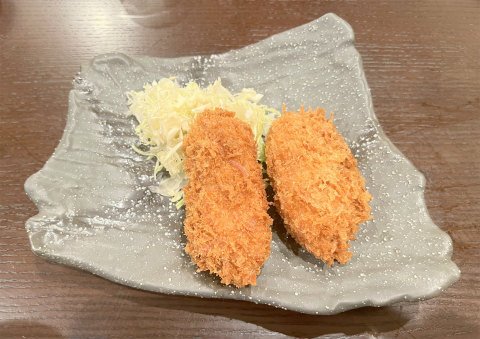 東京都墨田区八広1丁目にある居酒屋「旬味酒処 越後」カニクリームコロッケ
