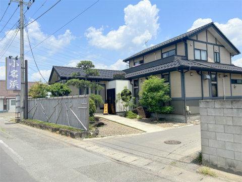 茨城県つくばみらい市細代にある魚介、海鮮料理のお店「小名浜」店舗外観