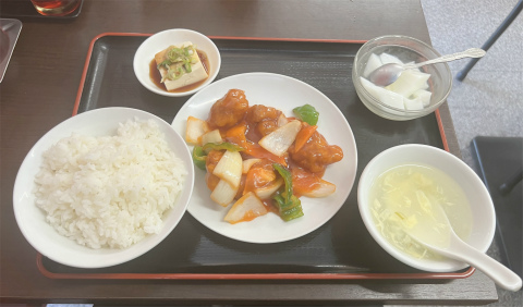 神奈川県横浜市神奈川区子安通3丁目にある「中華料理 三幸苑 神奈川新町店」