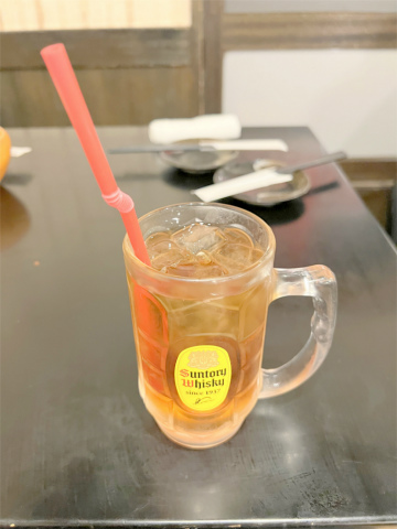 東京都文京区本郷2丁目にある居酒屋「ねぎま三ぞう 本郷三丁目店」ウーロン茶