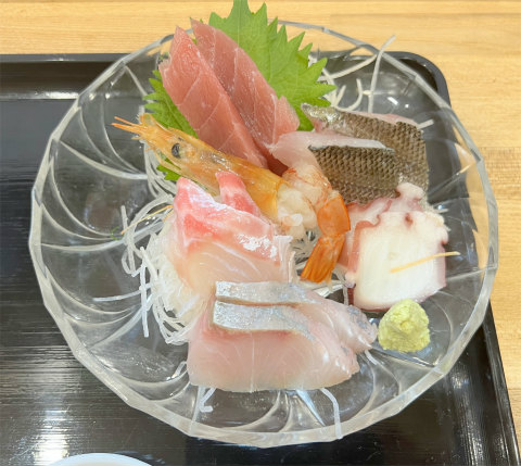 神奈川県横浜市神奈川区浦島町にある海鮮料理のお店「魚河岸料理 浩然の氣」本日の刺身
