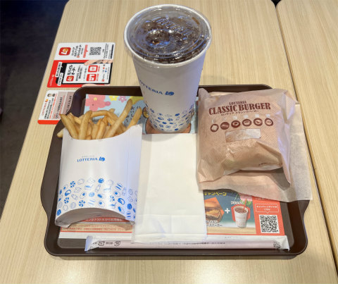 神奈川県横浜市神奈川区新町にあるハンバーガーショップ「LOTTERIA ロッテリア 京急神奈川新町店」