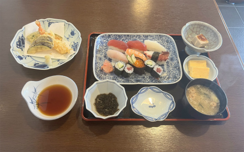 神奈川県厚木市飯山にある寿司店「お食事処 桜寿司」寿司膳