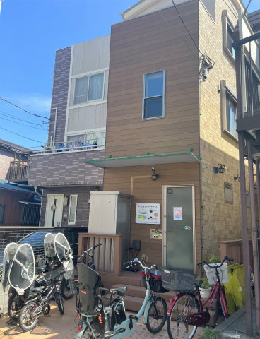 神奈川県横浜市鶴見区生麦1丁目にあるカフェ「カフェ&レンタルスペース happy cafe iitoko(ハッピーカフェ いいトコ) 」店舗外観