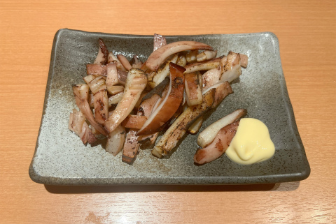 東京都葛飾区青戸3丁目にある居酒屋「炭火串焼 八剣伝 京成青砥店」いか一夜干し