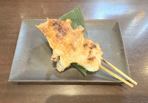 東京都台東区三ノ輪1丁目にある焼鳥店「SUMIBI 串焼 おじゃり 三ノ輪本店」焼鳥(手羽先)